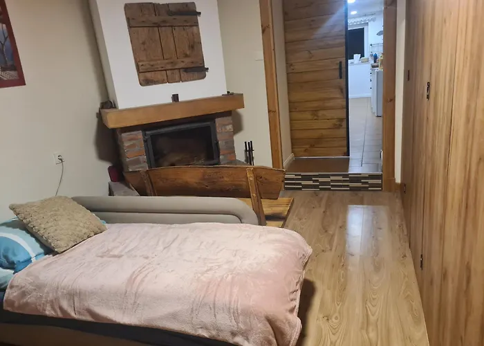 Dom Z Klimatem Apartment *